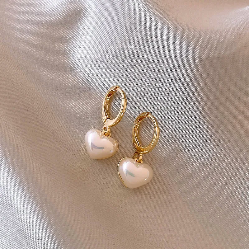 Classic Design Pearl Heart Pendant Earrings 2025 Fashion Jewelry Party Girl's Sweet Temperament Accessories For Womens Earrings - Image 5